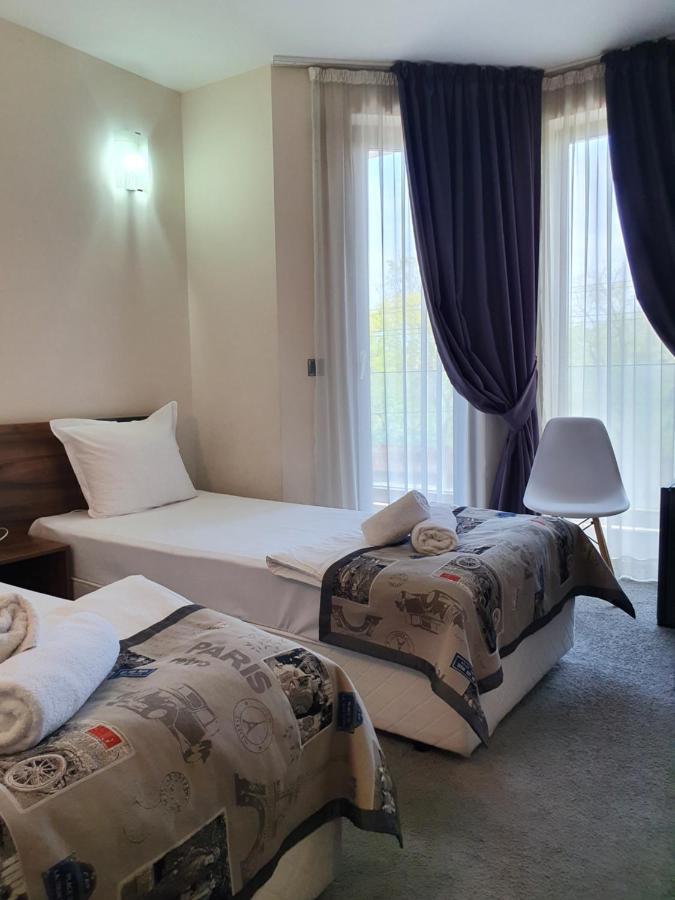Family Hotel Novel City Бургас Экстерьер фото
