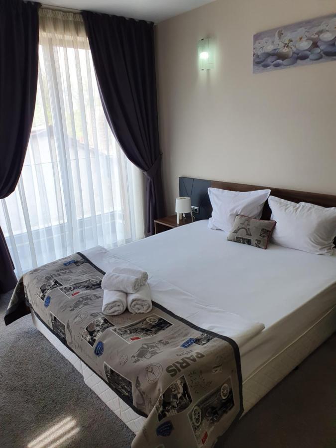 Family Hotel Novel City Бургас Экстерьер фото