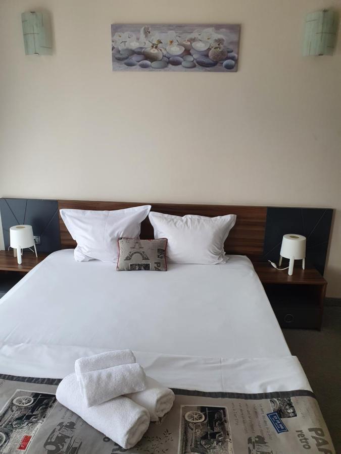Family Hotel Novel City Бургас Экстерьер фото