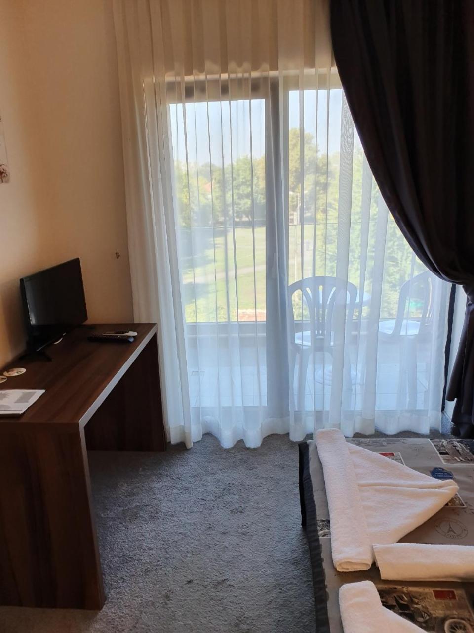 Family Hotel Novel City Бургас Номер фото