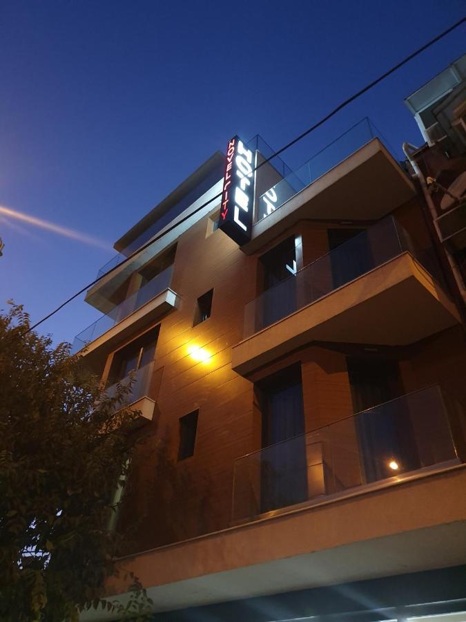 Family Hotel Novel City Бургас Экстерьер фото